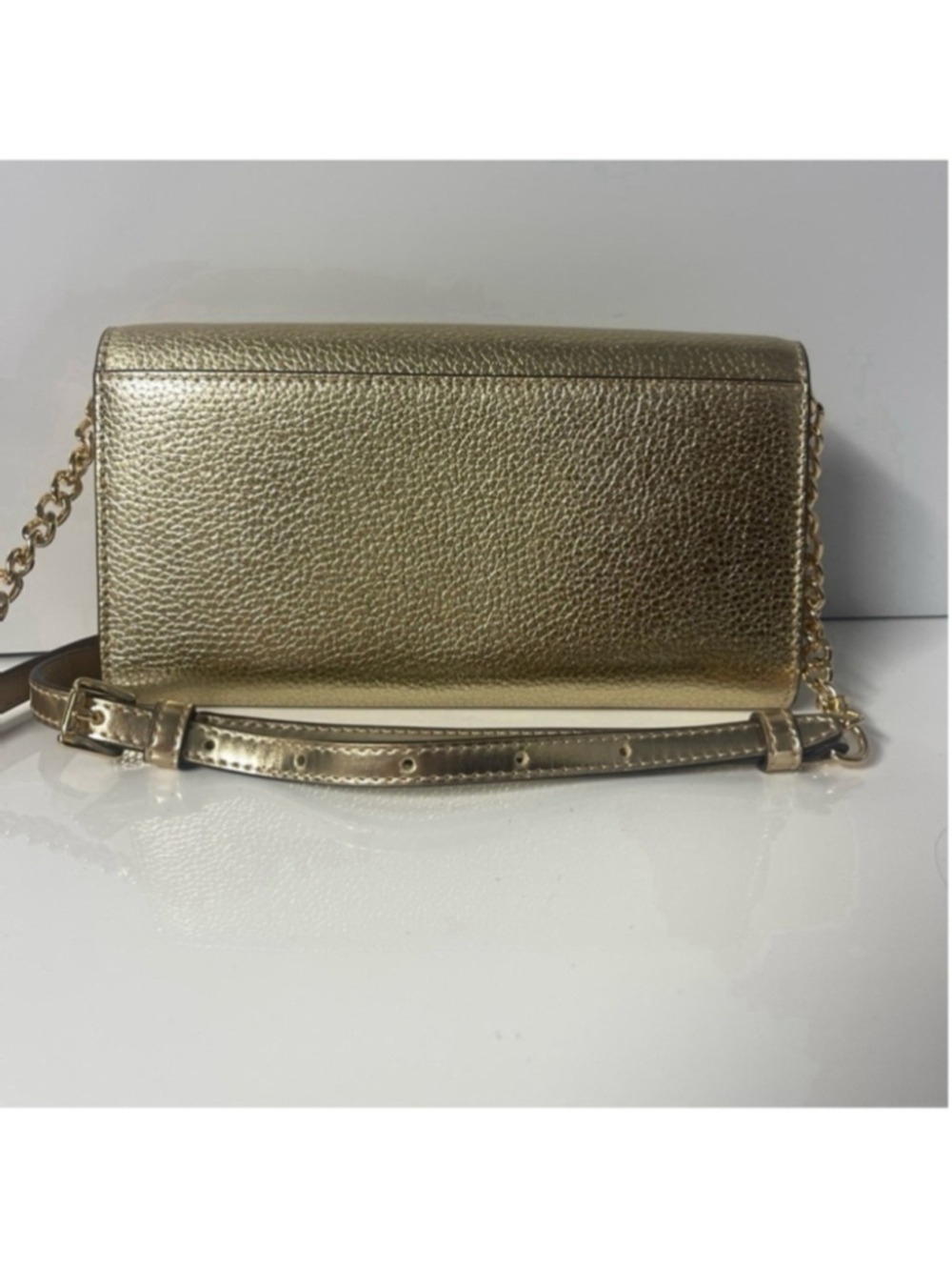 Michael Kors Carson Pebble Leather Wallet On A Chain Crossbody Gold - Picture 3 of 6